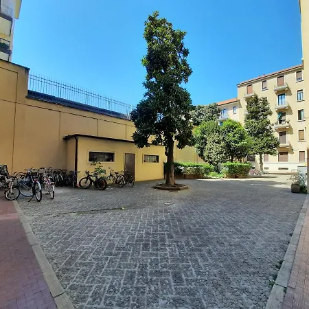 Apartment Marche Milan