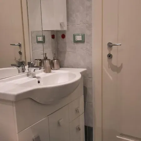 Marche Apartment
